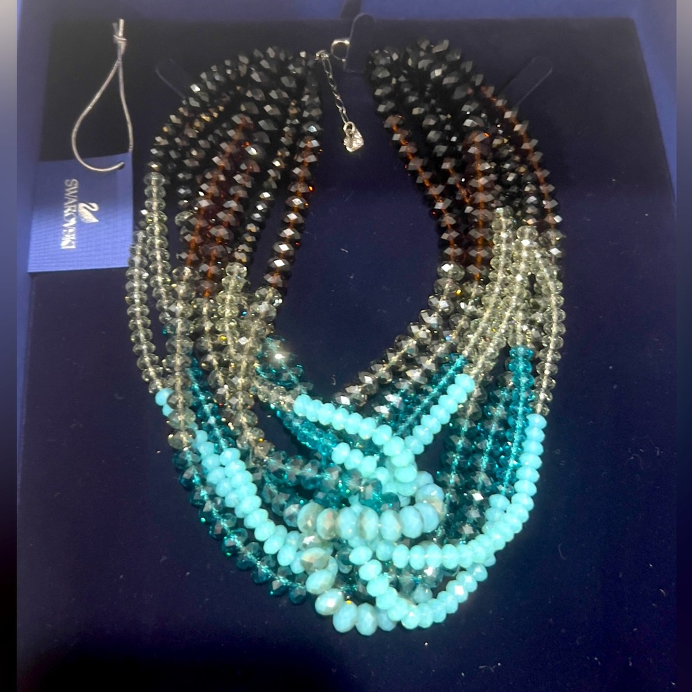 SWAROVSKI GLAMOUR MOCCA GREEN STATEMENT NECKLACE